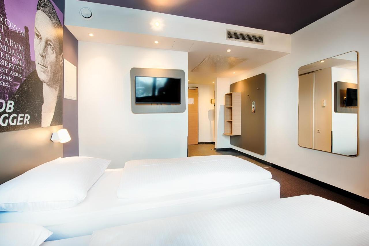 B&B Hotel Augsburg-West Eksteriør bilde
