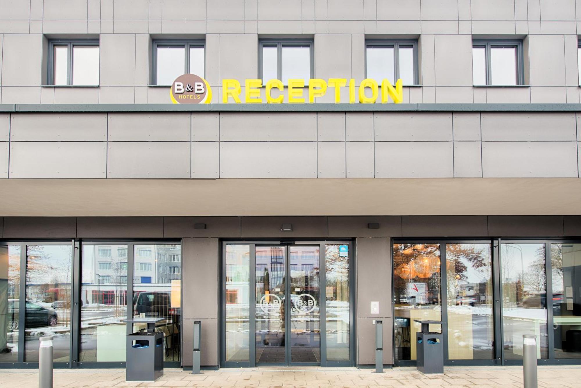 B&B Hotel Augsburg-West Eksteriør bilde
